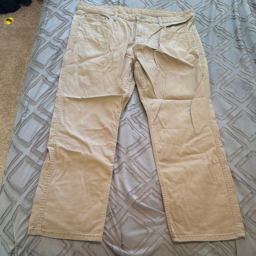 Magellan Outdoors Tan Chinos for Versatile Style
